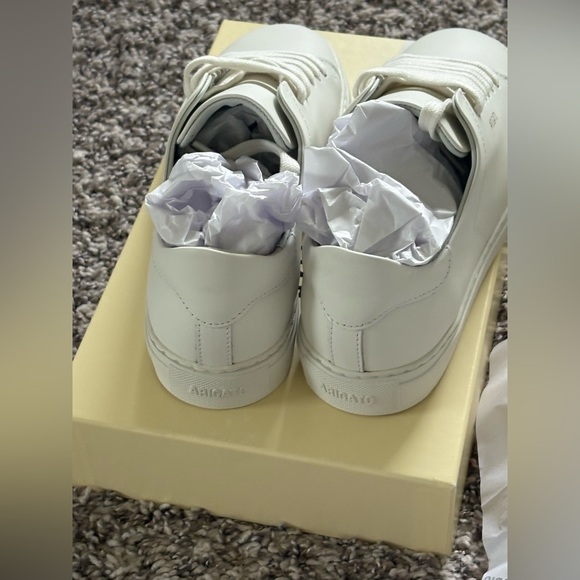 Axel Arigato Cream Leather Sneakers - Picture 6 of 8